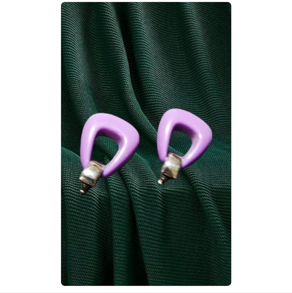 🌲10/$20. Purple Color Pierced Earrings - Picture 3 of 5